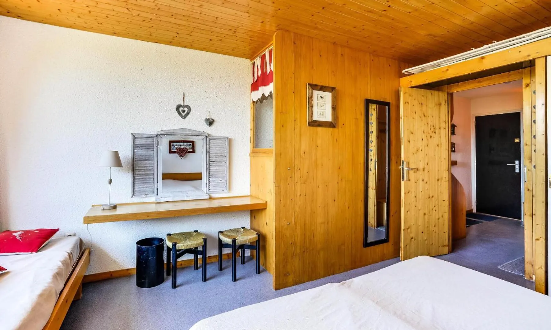 Residence Versant Sud - Agreable Appartement 2 Pieces 7 Personnes A Arc 1600 Dans Une Residence Avec Piscine Exterieure Proche Des Pistes Et Des Commerc Mae-1685 Les Arcs  France
